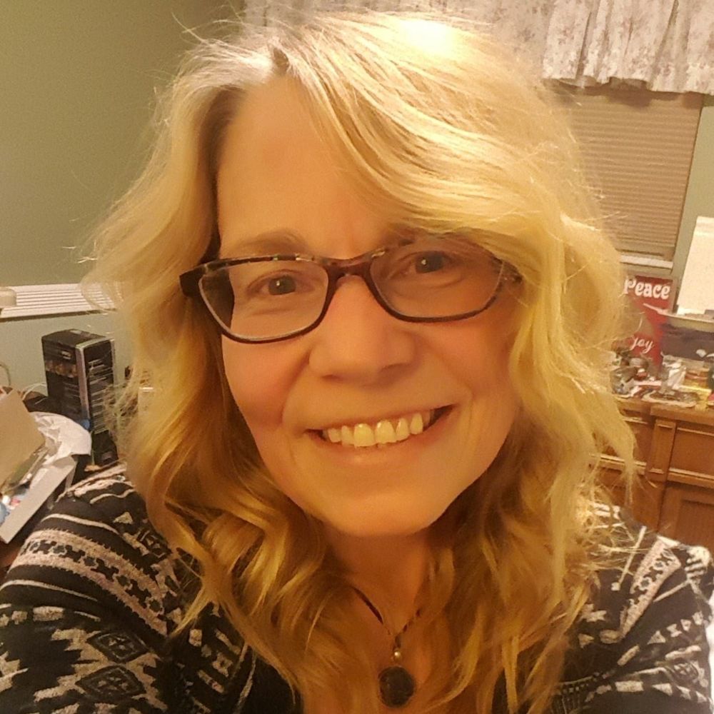 Meet your Posher, Suzanne